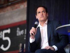 Mark Cuban a jeho cesta k miliardám: Týchto 5 návykov mu pomohlo zbohatnúť Mark Cuban