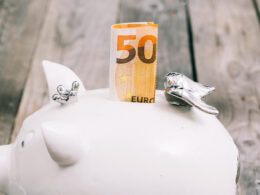 4 finančné návyky, ktoré vyzerajú nudne, no budujú skutočné bohatstvo